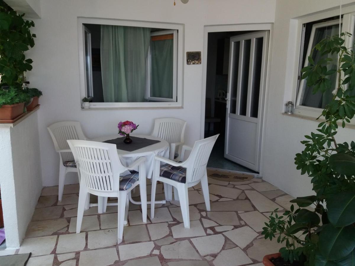 Apartment Hortenzija Baška Voda エクステリア 写真