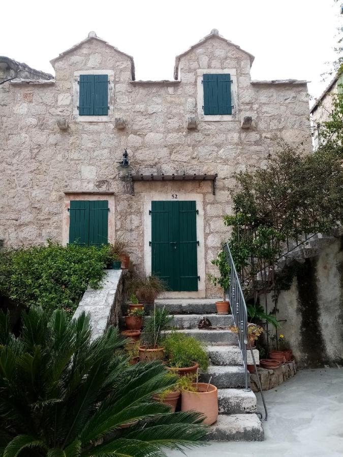 Apartment Hortenzija Baška Voda エクステリア 写真