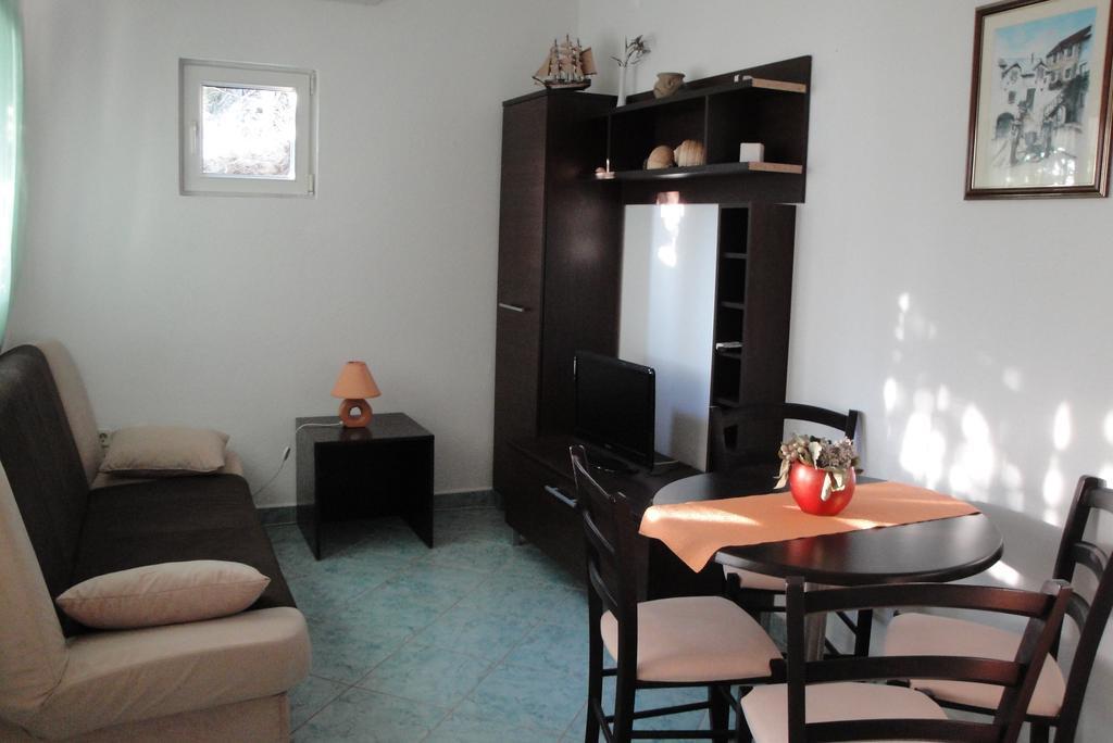 Apartment Hortenzija Baška Voda 部屋 写真