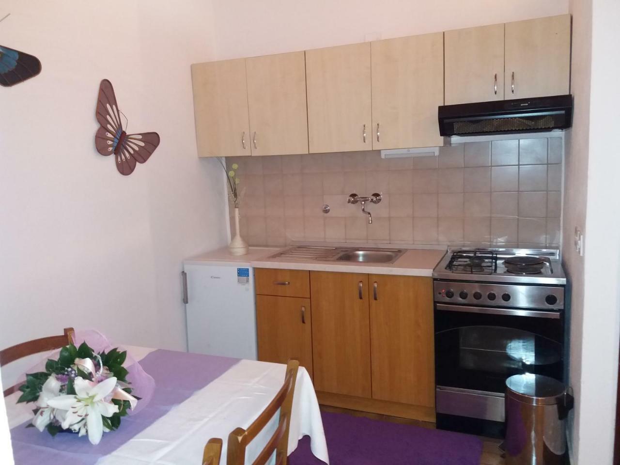Apartment Hortenzija Baška Voda エクステリア 写真